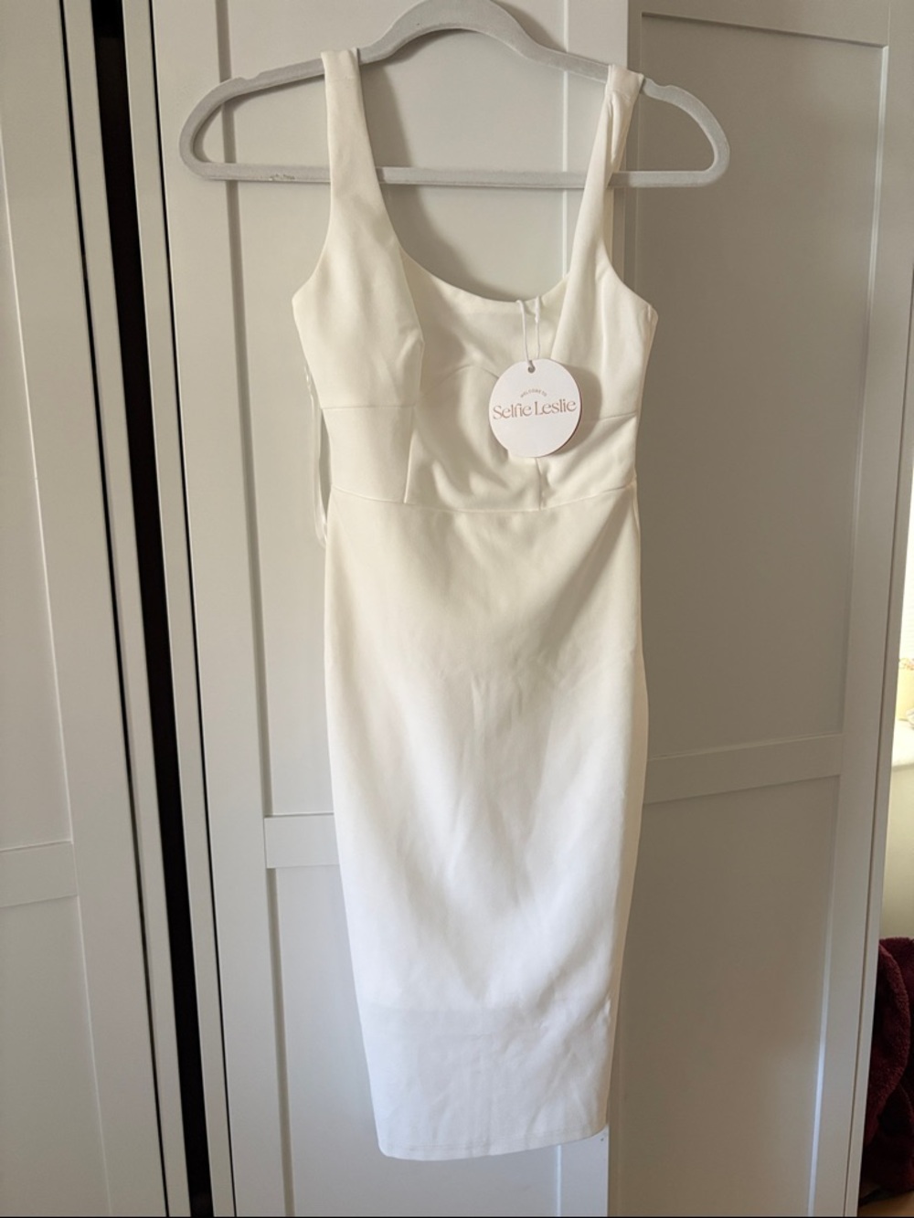Selfie Leslie Cream Scoop-Neck Midi Sheath Dress